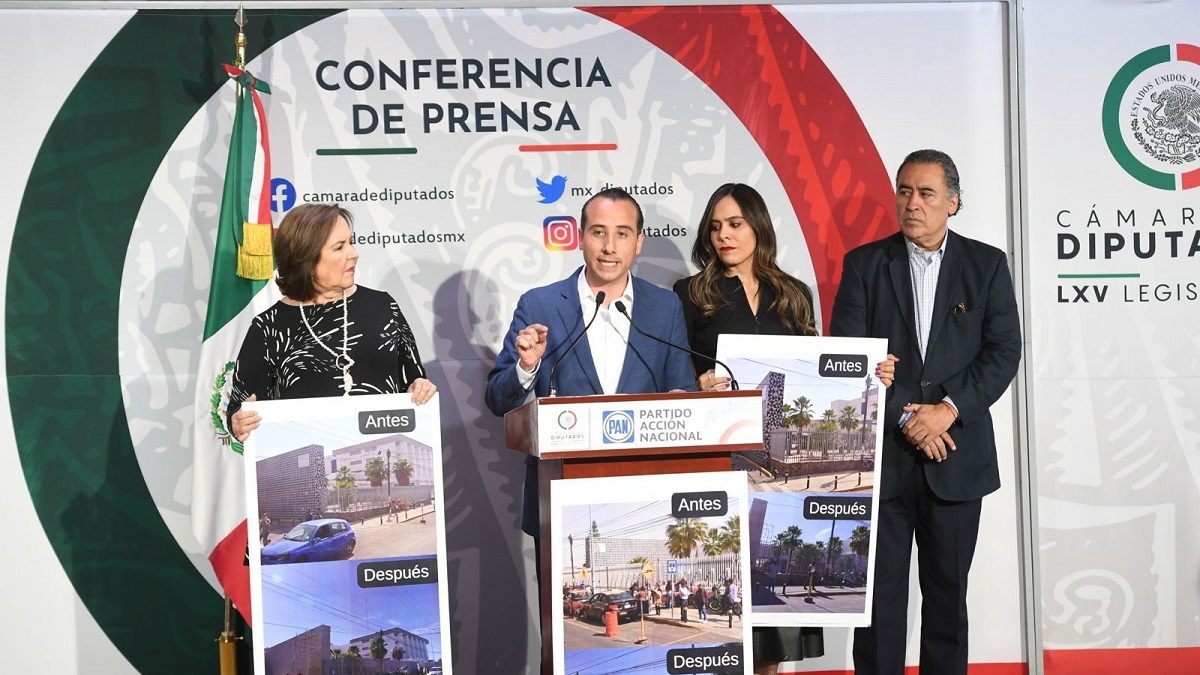 Condena Mario Riestra piña retiro de talavera en hospitales públicos de Puebla