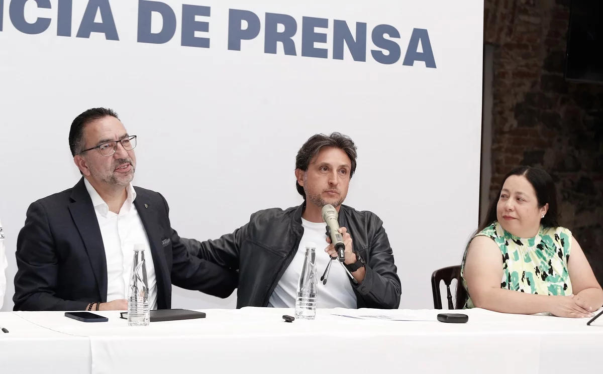 JJ y Lozano dejan atrás diferencias para unirse y criticar construcción del Congreso de Puebla