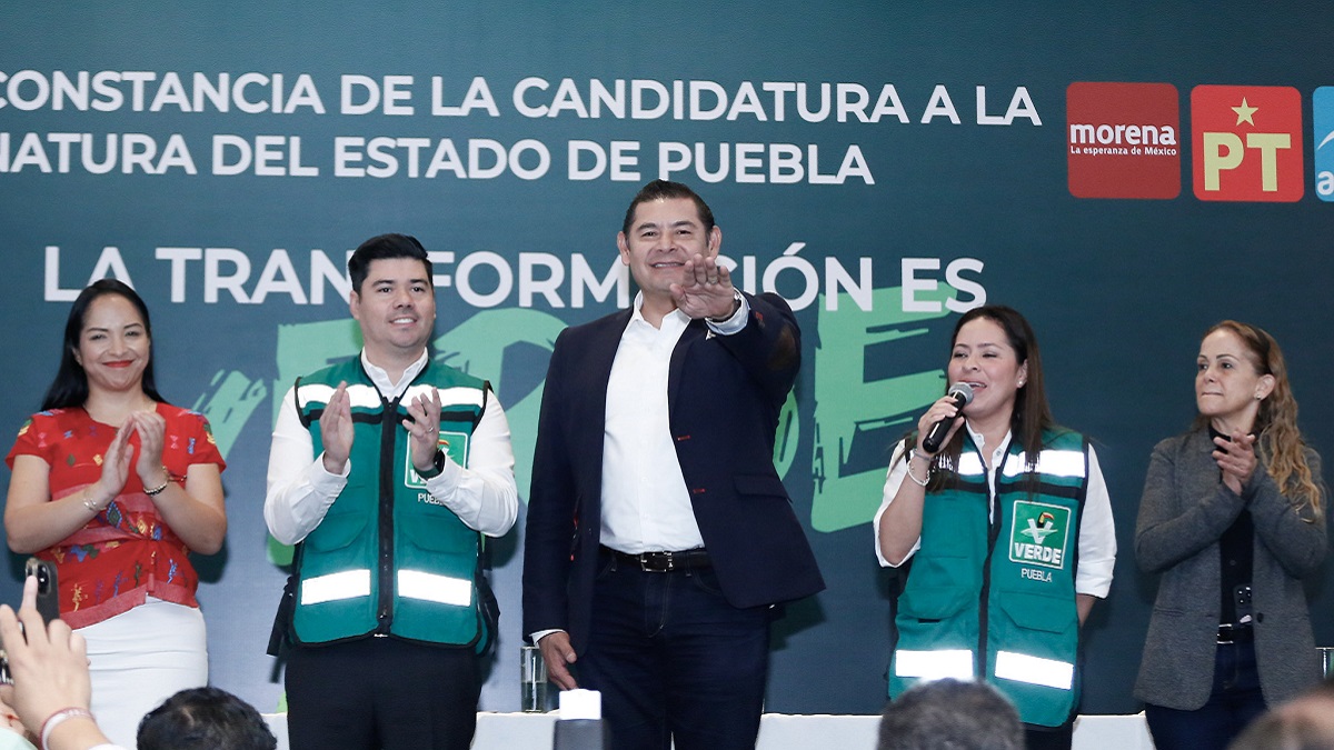 Partido Verde y PT toman protesta a Armenta como candidato a la gubernatura de Puebla