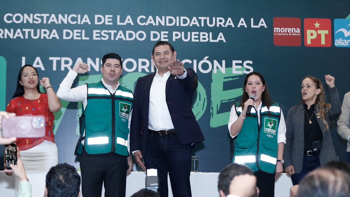 Partido Verde y PT toman protesta a Armenta como candidato a la gubernatura de Puebla
