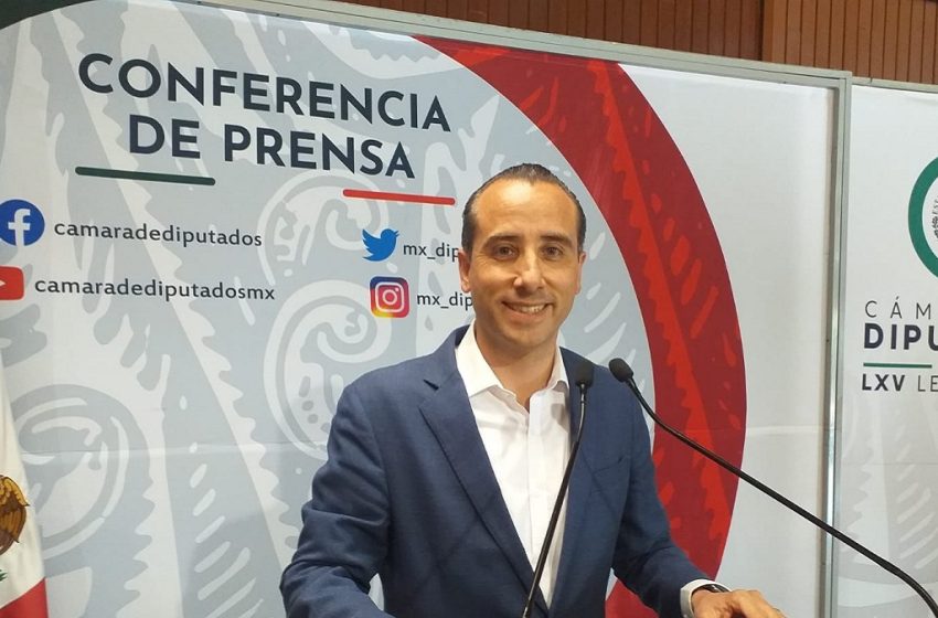  Pleno de la cámara de diputados otorga licencia a Mario Riestra Piña
