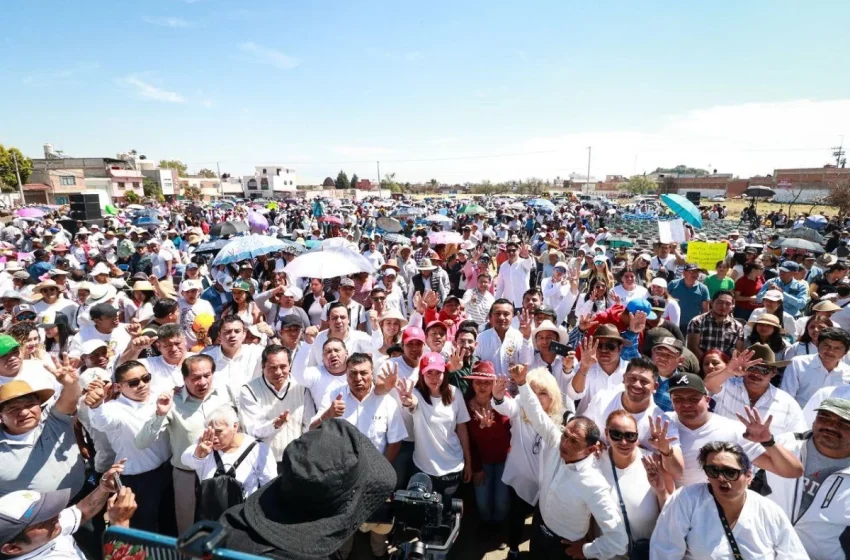  Poblanos marchan por la reconstrucción de Huejotzingo; exigen mejores políticas públicas