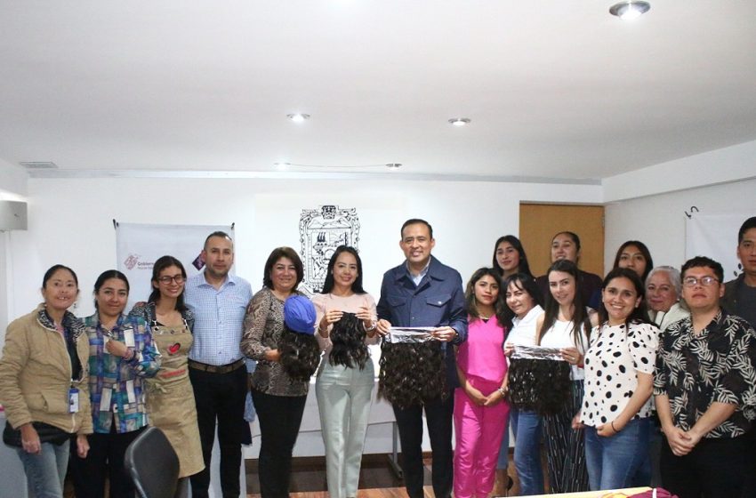  Realiza Voluntariado del Congreso taller de capacitación para la creación de cortinas oncológicas