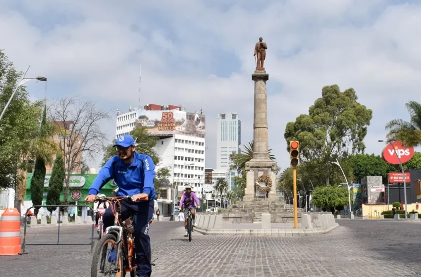 Rehabilitación de la Avenida Juárez avanza un 40 por ciento