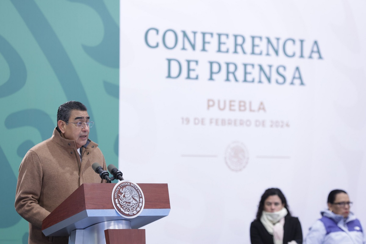 Promete AMLO que el Hospital San Alejandro estará listo antes que concluya su gobierno 
