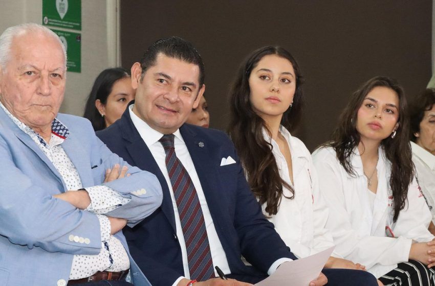  Armenta reconoce iniciativas que promueven la salud comunitaria