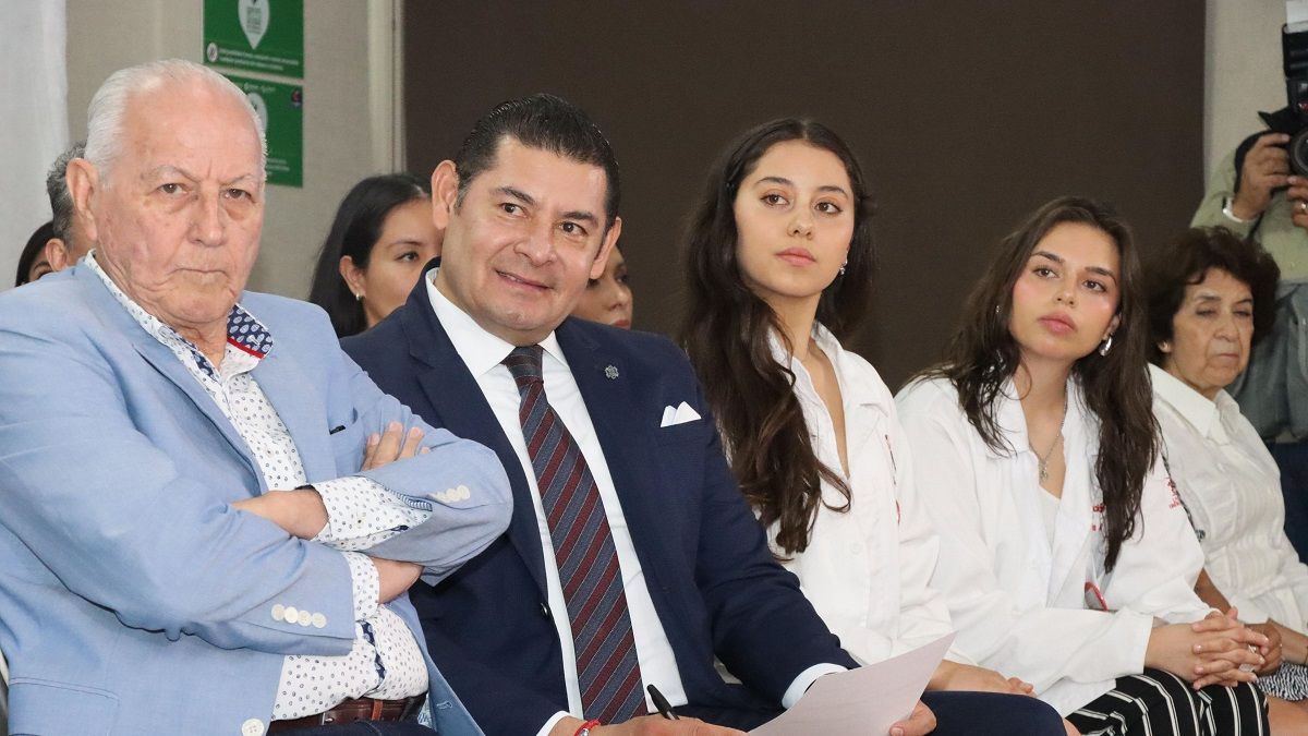 Armenta reconoce iniciativas que promueven la salud comunitaria