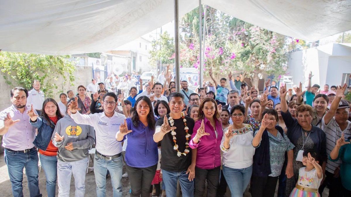 Conoce lalo rivera el estado de puebla, le recuerdan anécdotas en atzompa y tecuanipan