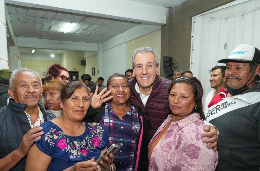  Describen vecinas y vecinos principales necesidades de las colonias del sur a Pepe Chedraui