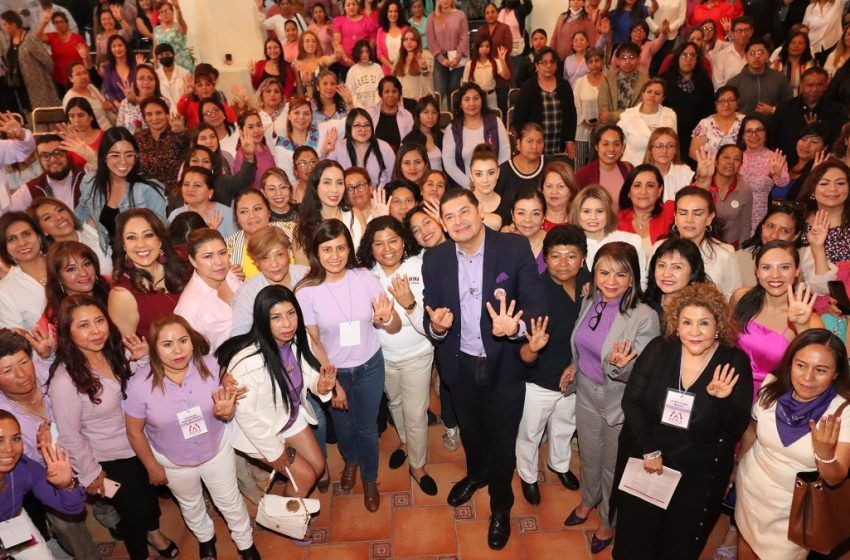  En Puebla, Armenta promueve la participación de las mujeres