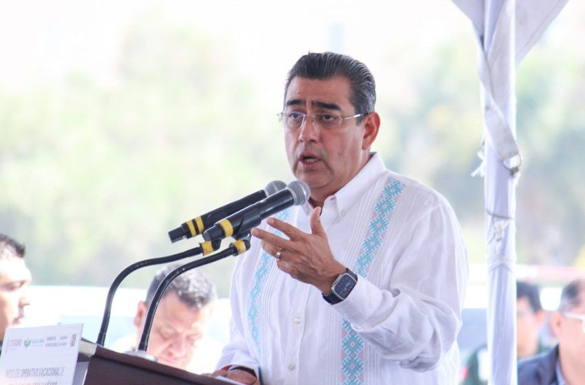  Gobernador de Puebla solicita enajenar hospitales para operación del IMSS Bienestar