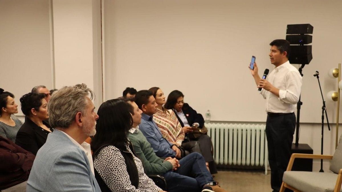 Piden a Lalo Rivera trabajar en conjunto por las familias poblanas