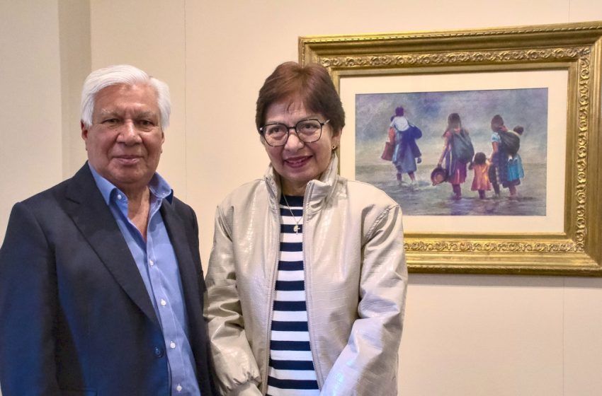  Recorre Rectora María Lilia Cedillo Ramírez la exposición “Caminando por la vida”