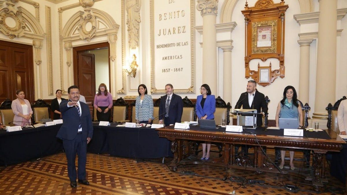 Rinde protesta a Artemio Pacheco Serrano como regidor suplente
