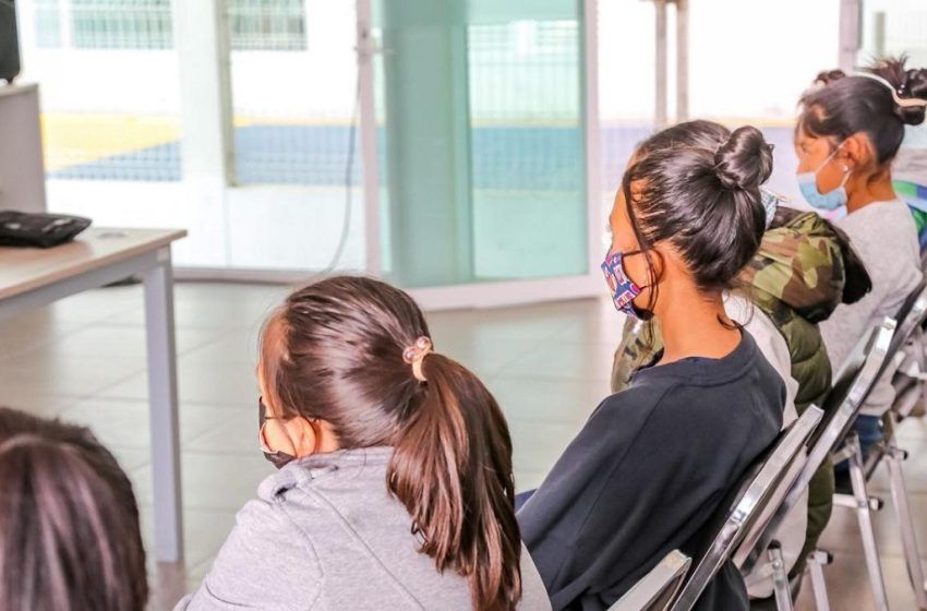  SMDIF ofrece atención a mujeres niñas y adolescentes víctimas de violencia en Puebla