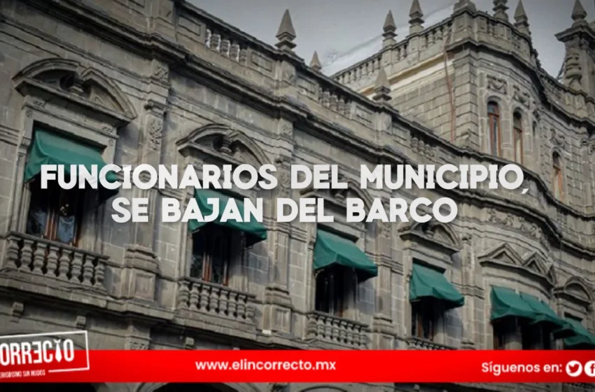  Estos funcionarios municipales se bajaron del barco para buscar un cargo público