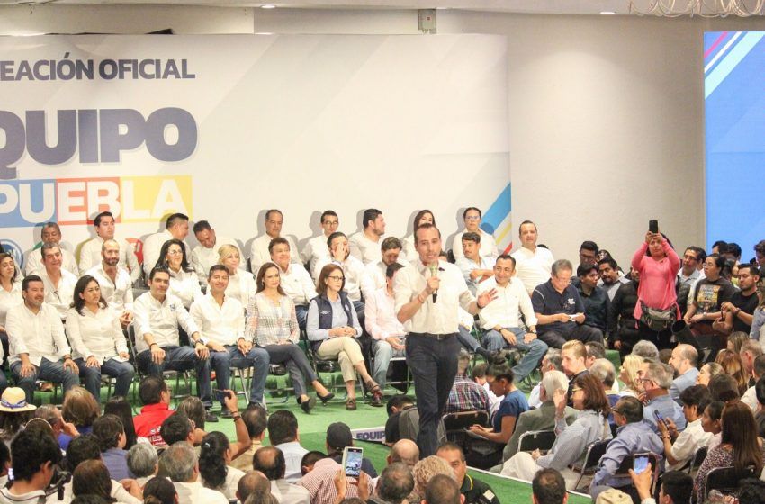  Mario Riestra presenta su equipo de regidores para la alcaldía de Puebla