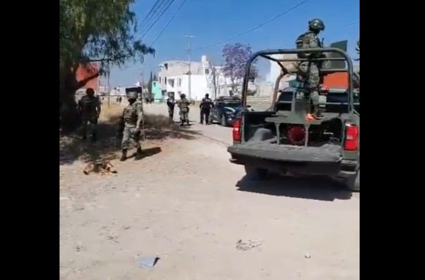  ¡Fuerte operativo tras hallazgo de cuerpo embolsado en San Miguel La Venta!