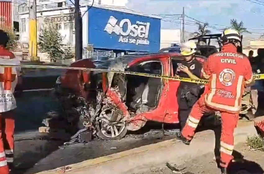  Trágico Choque en Autopista México-Puebla: Dos Personas Fallecidas Tras Destrozar su Jetta