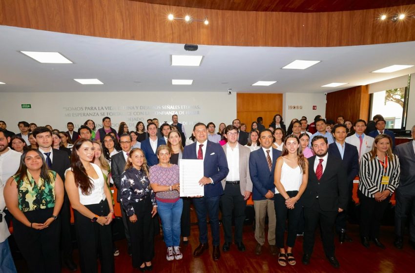  Armenta reafirma su compromiso para fortalecer el clúster universitario y la vinculación con empresas
