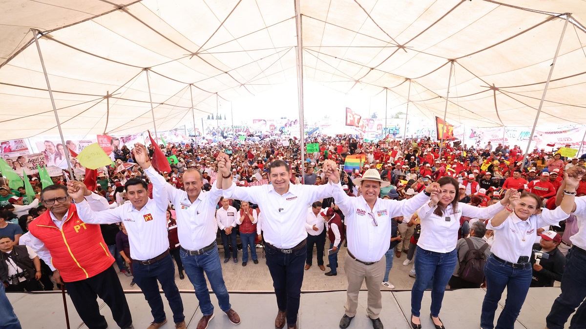 Conectividad carretera y apoyo a productores asegura Armenta en el Seco