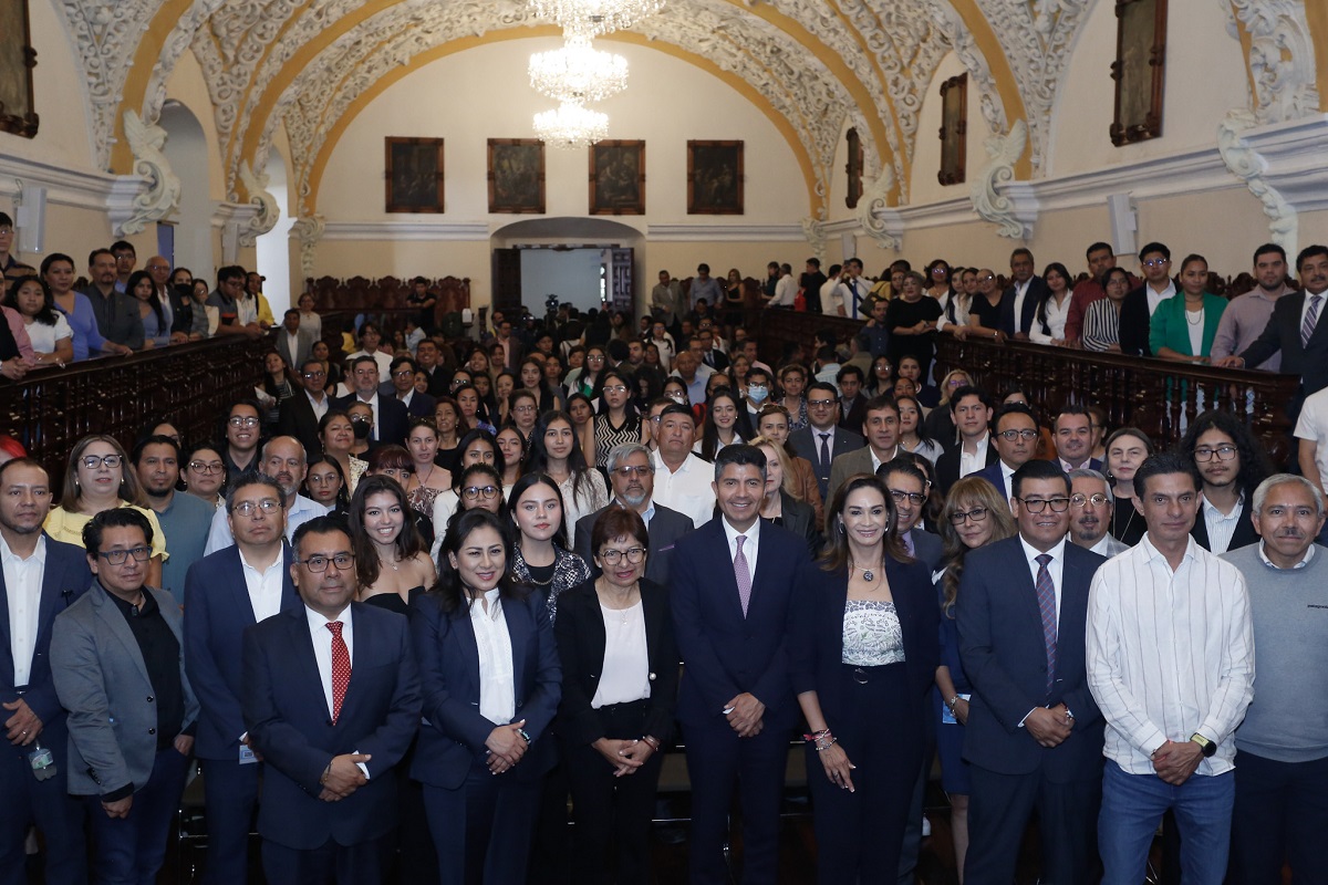 Eduardo Rivera Pérez presenta propuestas en la BUAP y promete apoyo a la institución