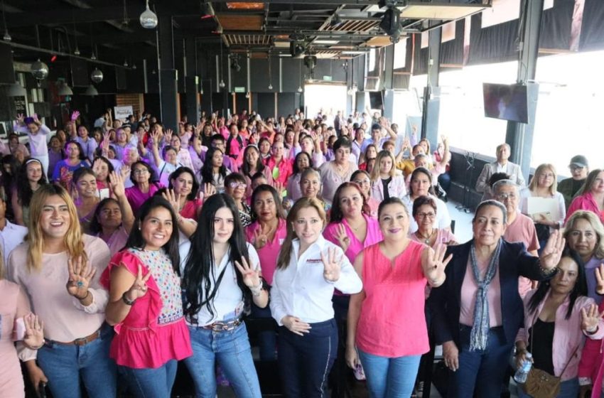  Fomenta Ceci Arellano la cohesión familiar en Puebla Capital