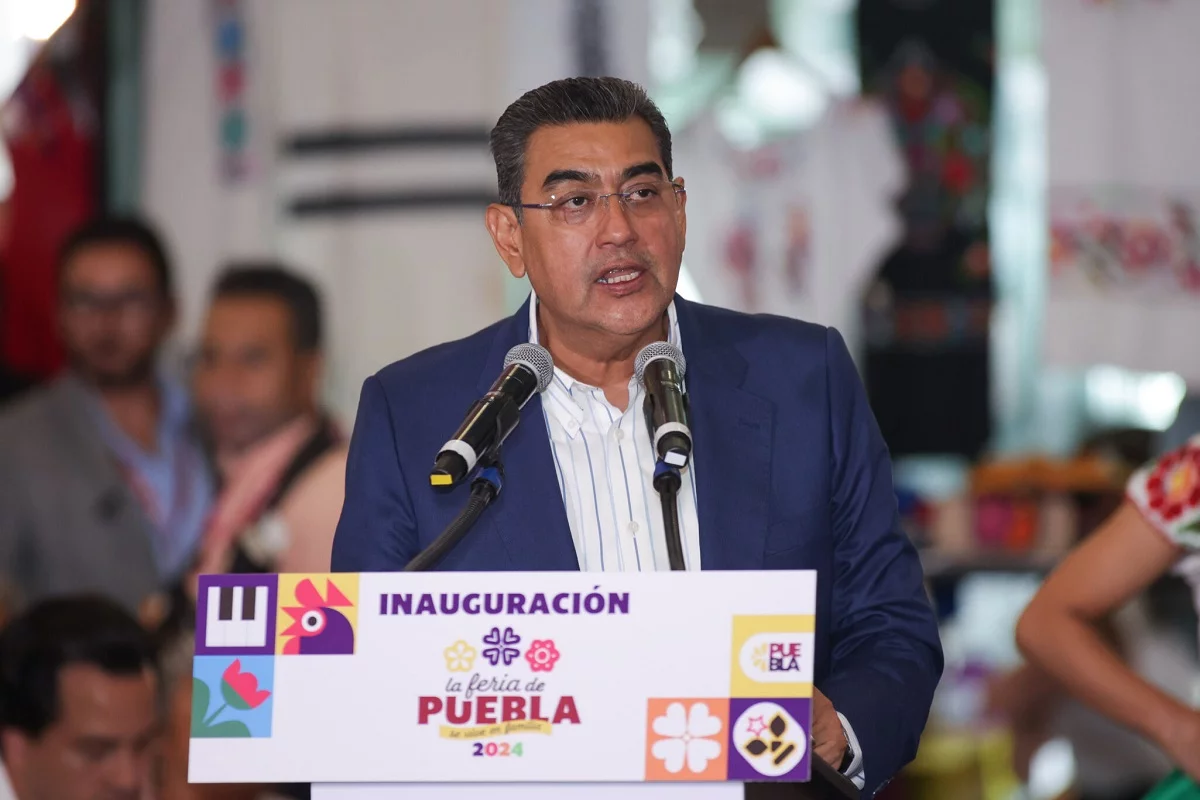 Inaugura Sergio Salomón la Feria de Puebla llama a la unidad y reconoce a burócratas