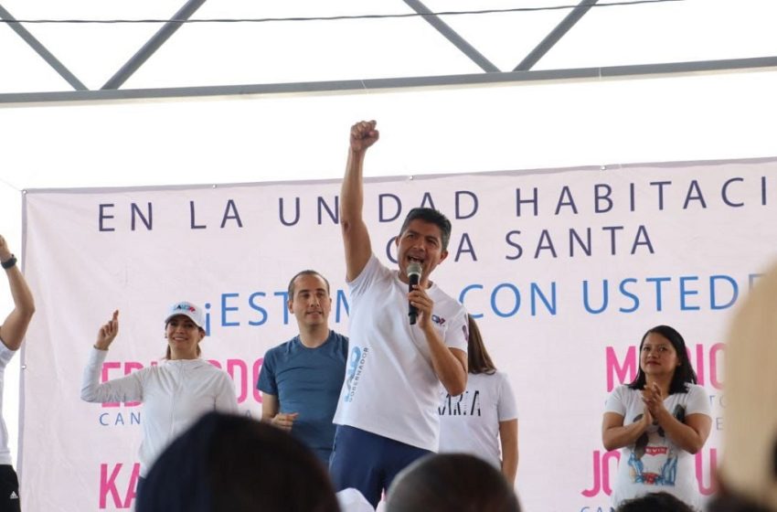  Lalo Rivera anuncia la tarjeta de salud durante actividad física en agua santa