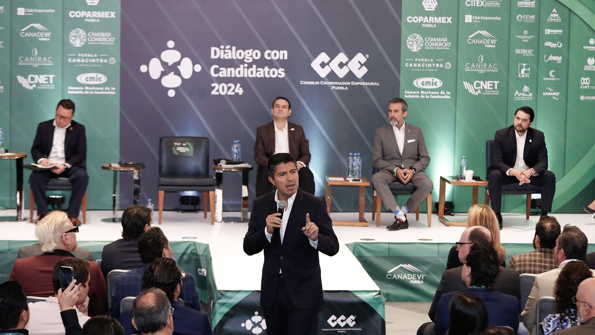 Lalo Rivera dice que respetará el aborto aunque es provida