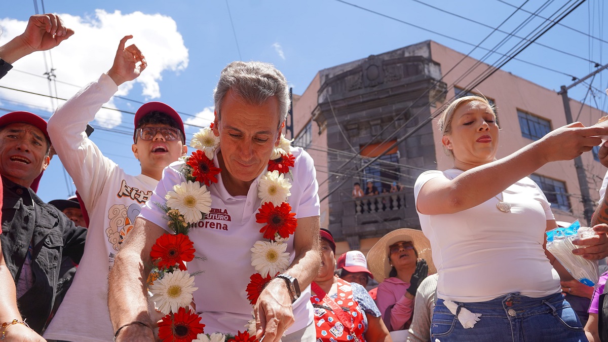 Locatarios del Mercado 5 de Mayo abren las puertas a Pepe Chedraui
