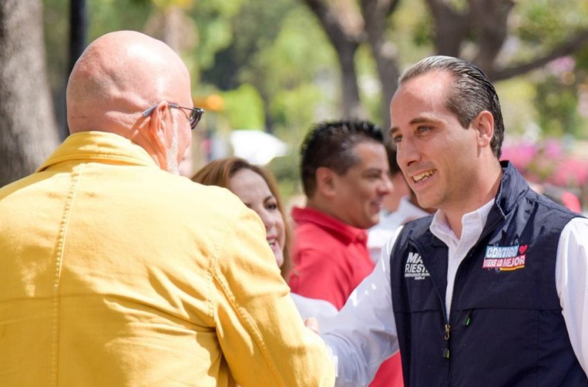  Mario Riestra instala comité para celebrar la fundación de Puebla