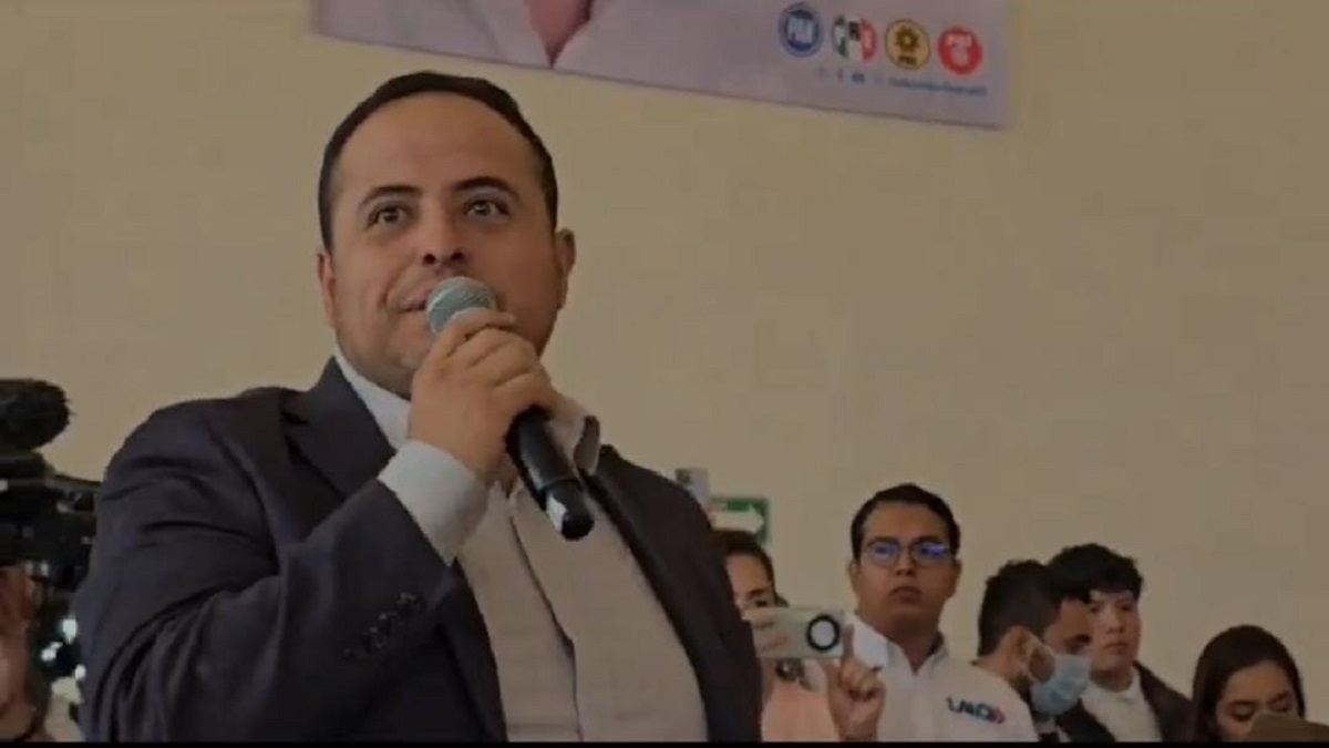 Morenistas en Cholula se suman al equipo de Lalo Rivera