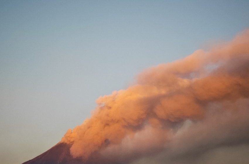  Popocatépetl registra 21 exhalaciones y 50 minutos de tremor