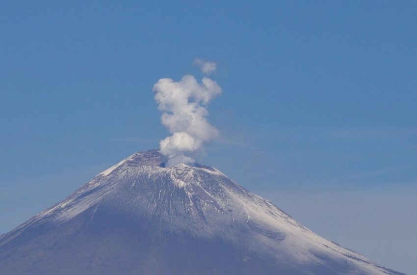  Popocatépetl registró 82 exhalaciones, 10 minutos de tremor este 9 de abril