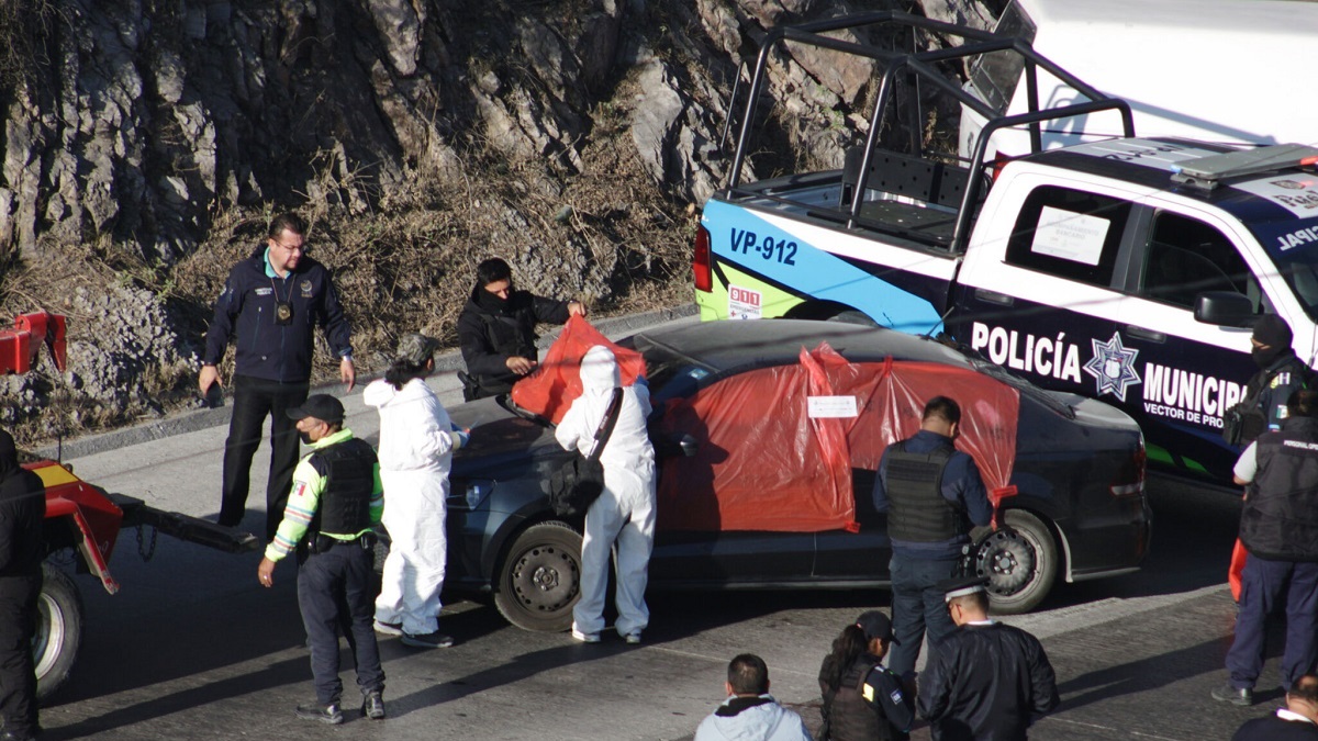 Autoridades trabajan en materia de seguridad tras hallazgo de cuerpos en Periférico