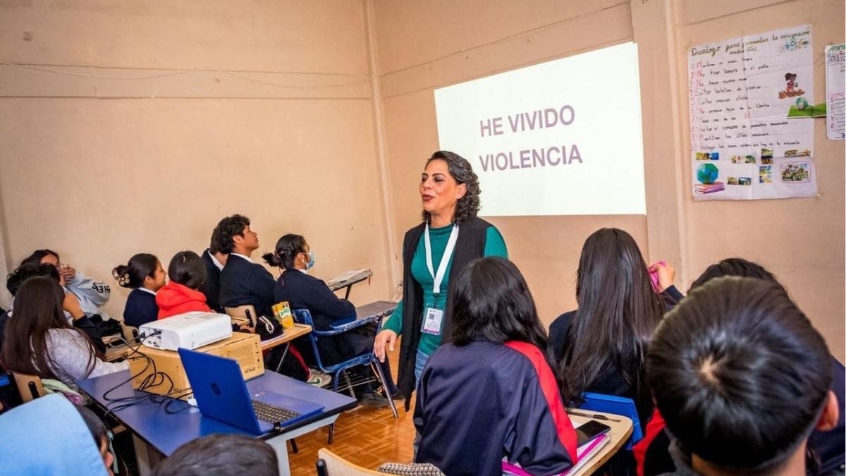 SMDIF vela por derechos y combatir violencia contra niños y adolescentes