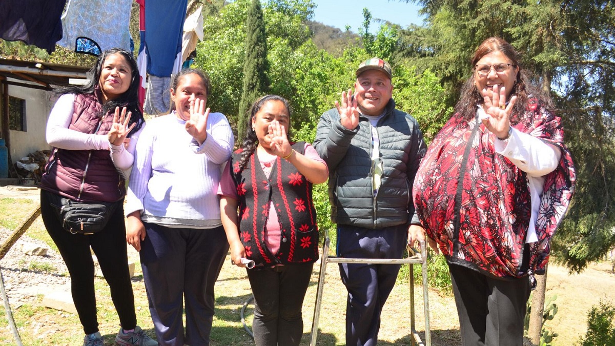 Trabajo en equipo con municipios, ofrece Rosario Orozco