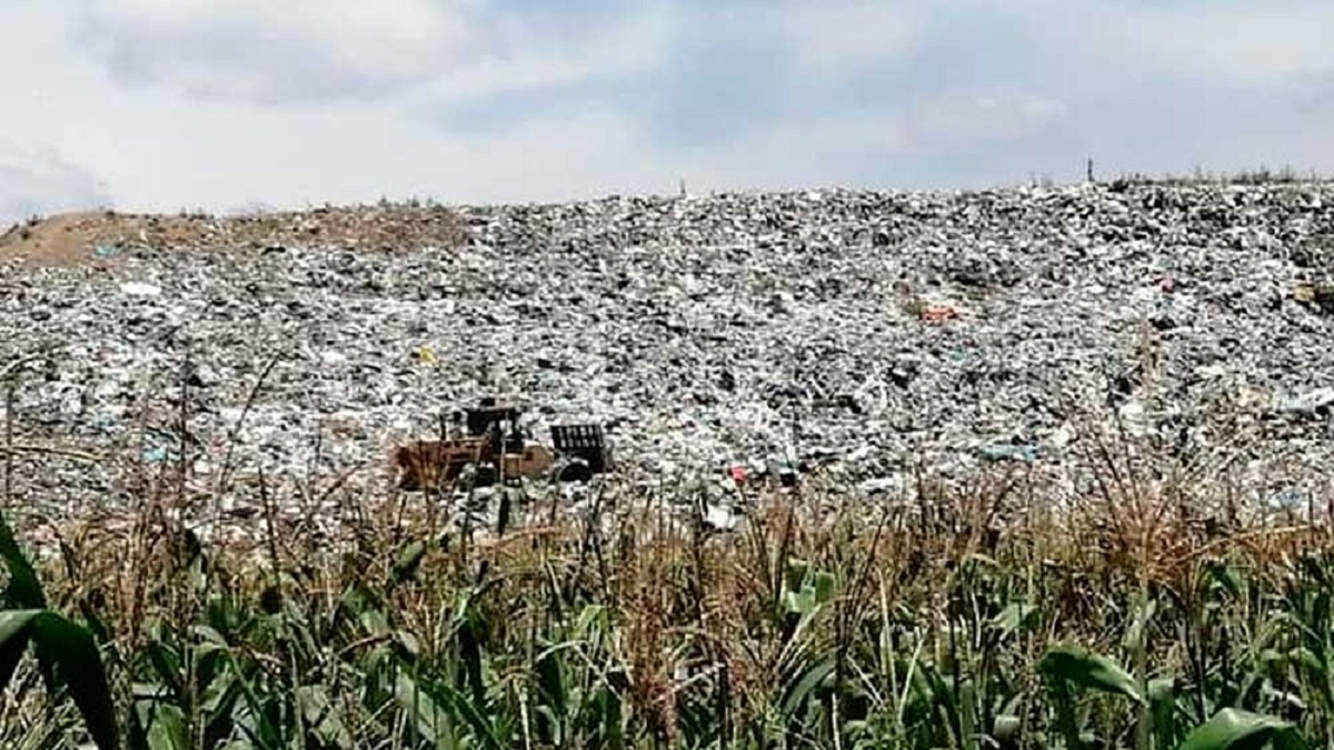 Vecinos demandan el cierre definitivo del relleno sanitario de Calpan