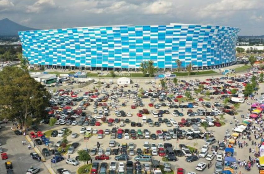  ¡Gobernador de Puebla anuncia la instalación de parquímetros cerca de los estadios!