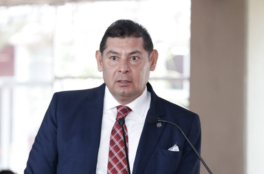 Armenta critica ataques de Lalo Rivera contra el gobernador Sergio Salomón