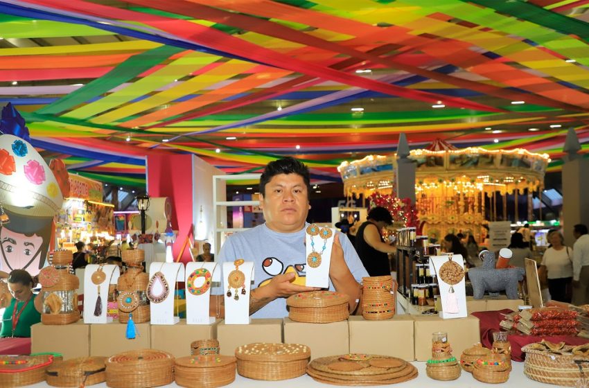  Difundirán Acatlán y Calpan artesanías, gastronomía y danzas en feria de Puebla