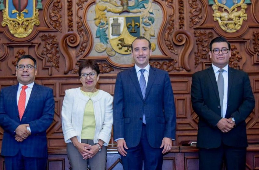  Expone Mario Riestra su plan de gobierno ante el consejo universitario de la BUAP