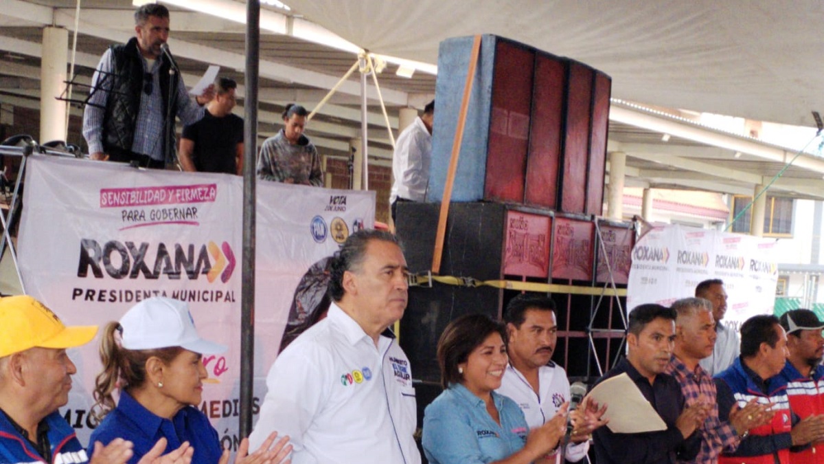 Humberto Aguilar se reúne con transportistas del sindicato Mariano Escobedo