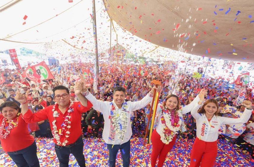  Lalo Rivera cierra campaña en Cuetzalan y Zautla