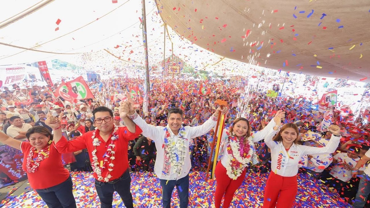 Lalo Rivera cierra campaña en Cuetzalan y Zautla