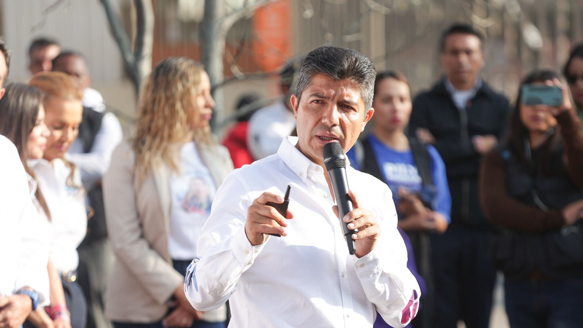 Lalo Rivera compara marcha de Marea Rosa con movimiento contra Mario Marín
