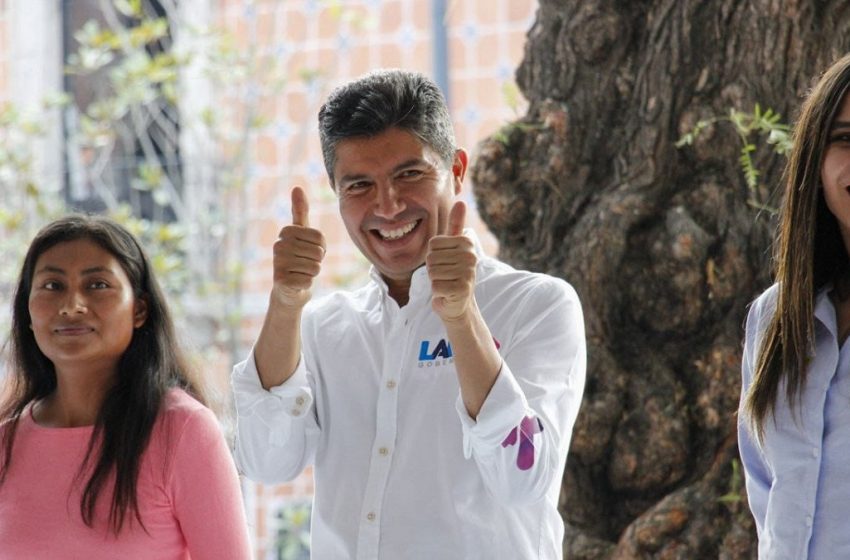  Lalo Rivera se reúne con madres de familia y líderes de recolectores voluntarios