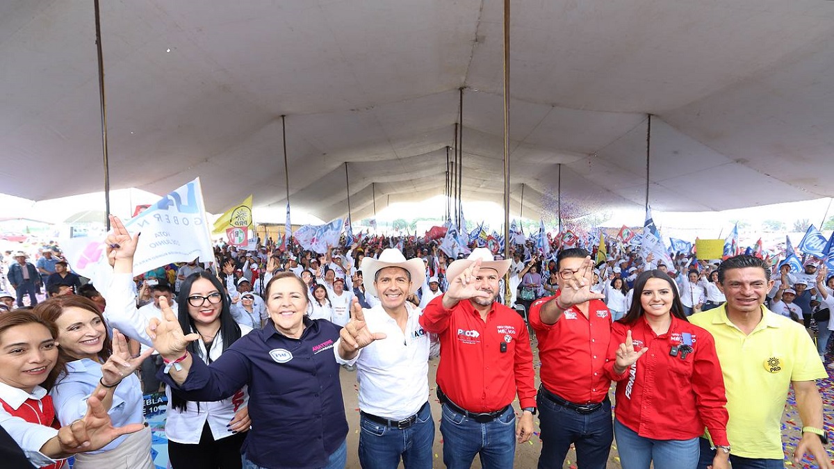 Libres y atempan tendran un rumbo seguro con Lalo gobernador