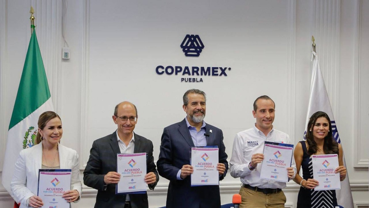 Mario Riestra firma acuerdo con coparmex por una Puebla con desarrollo inclusivo